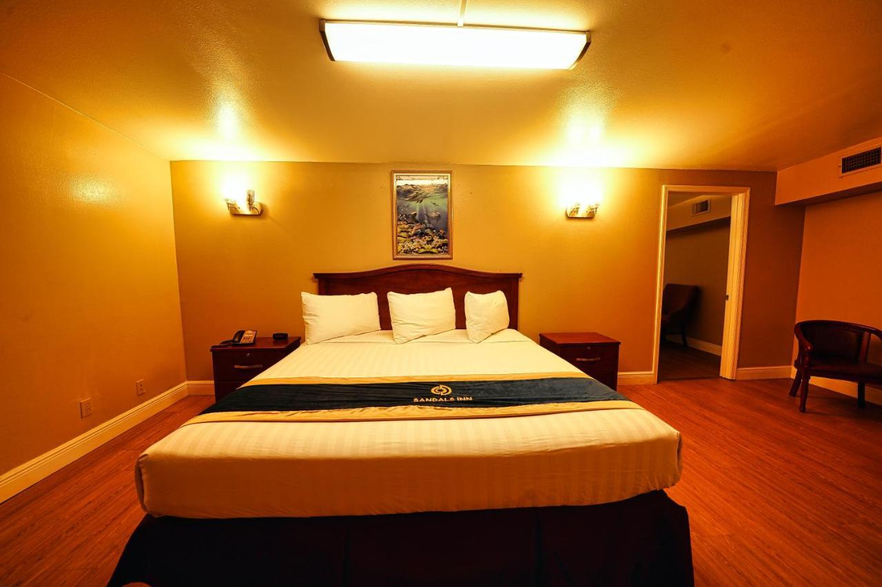 Sandals Inn Дейтона-Бич Экстерьер фото
